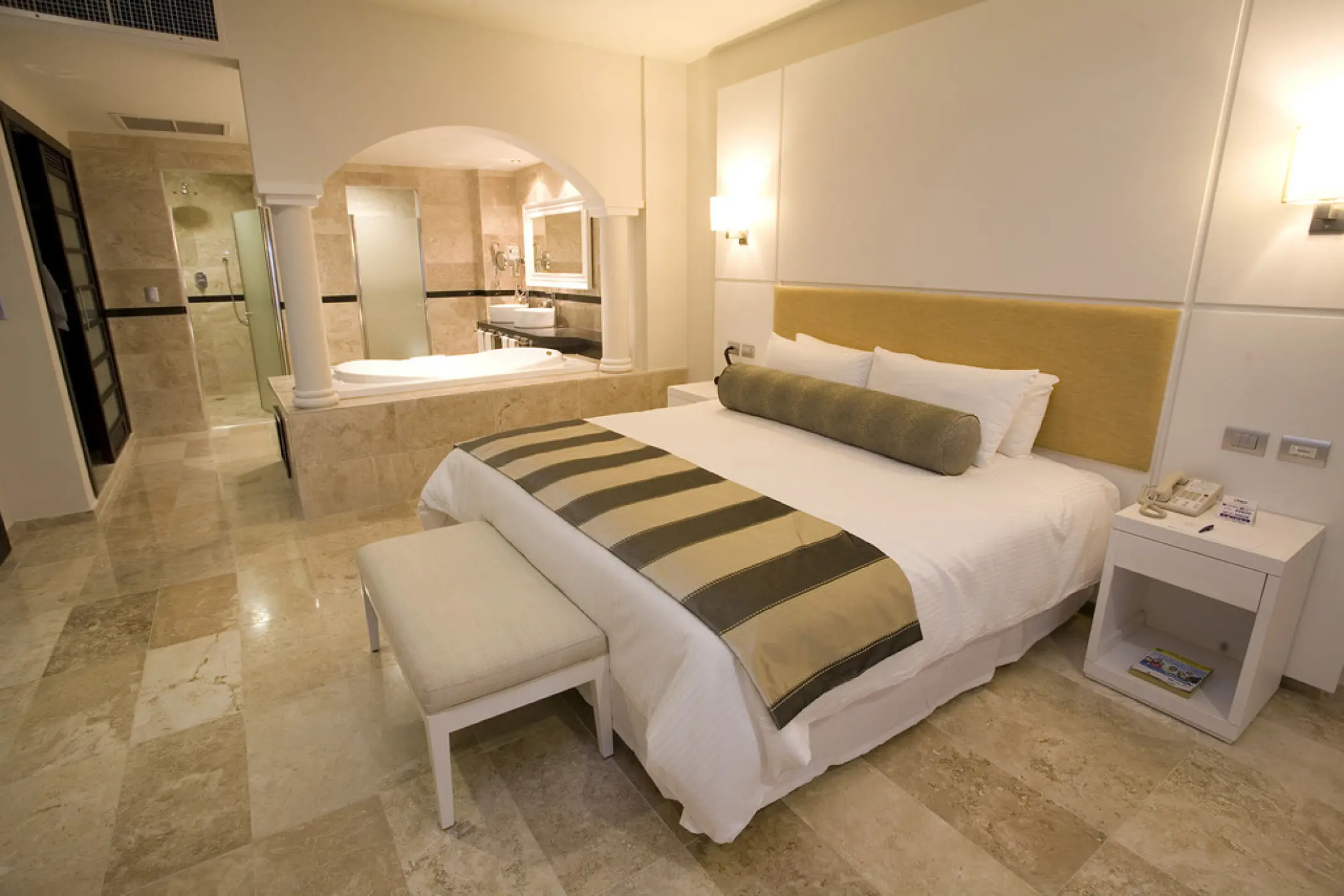 Modern guest suite with a whirlpool tub at Grand Riviera Princess, Playa Del Carmen
