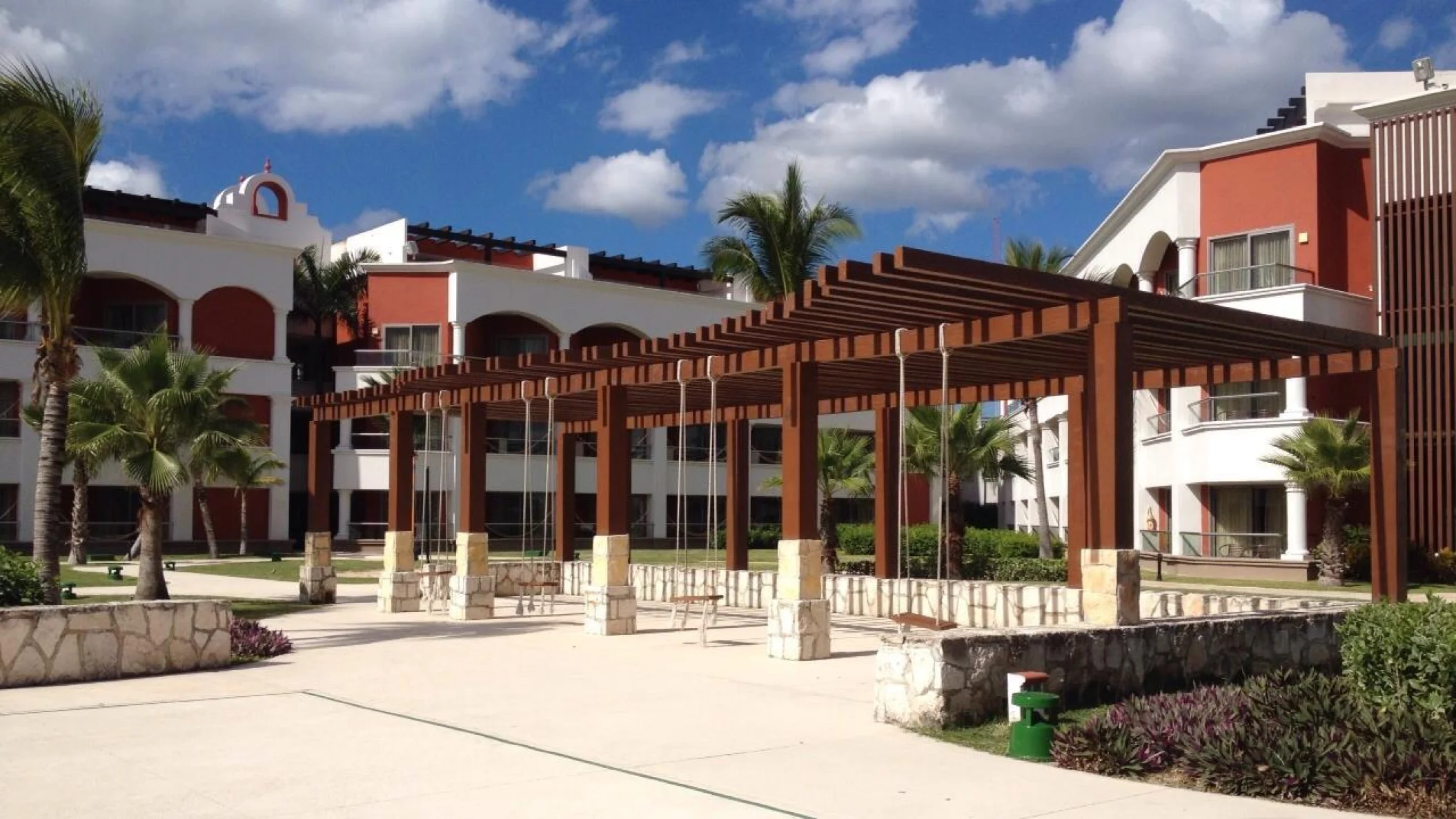 Backyard wedding venue at Hard Rock