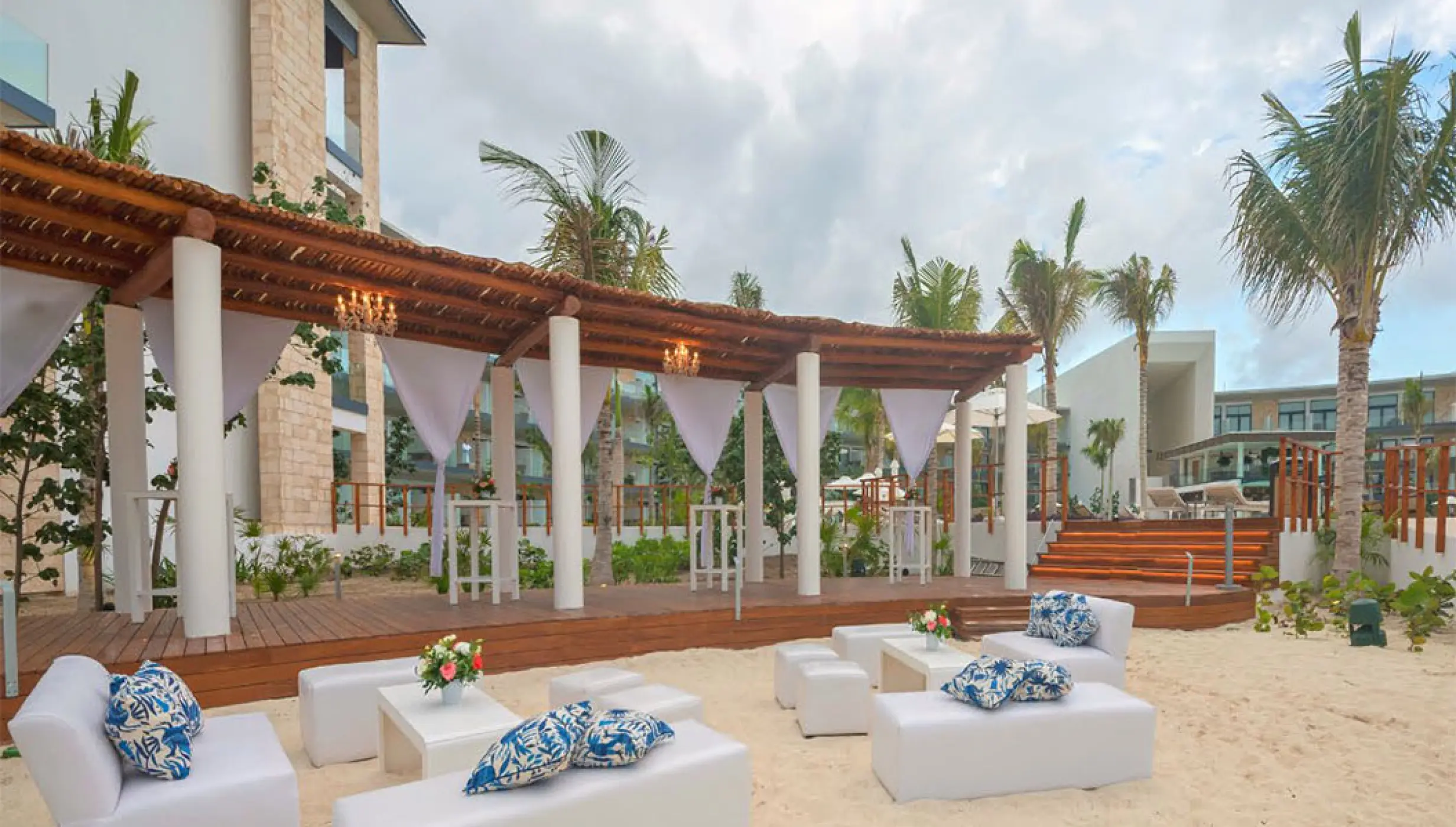 Cocktail setup in the Fire Pit Venue at Haven Riviera Cancun.