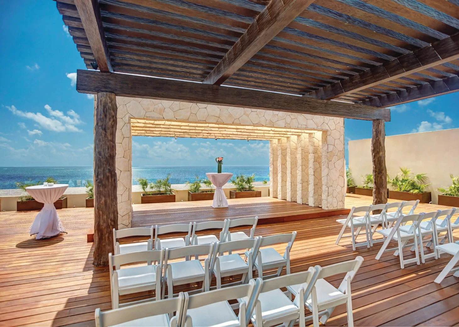 HIDEAWAY AT ROYALTON CEREMONY ROOFTOP