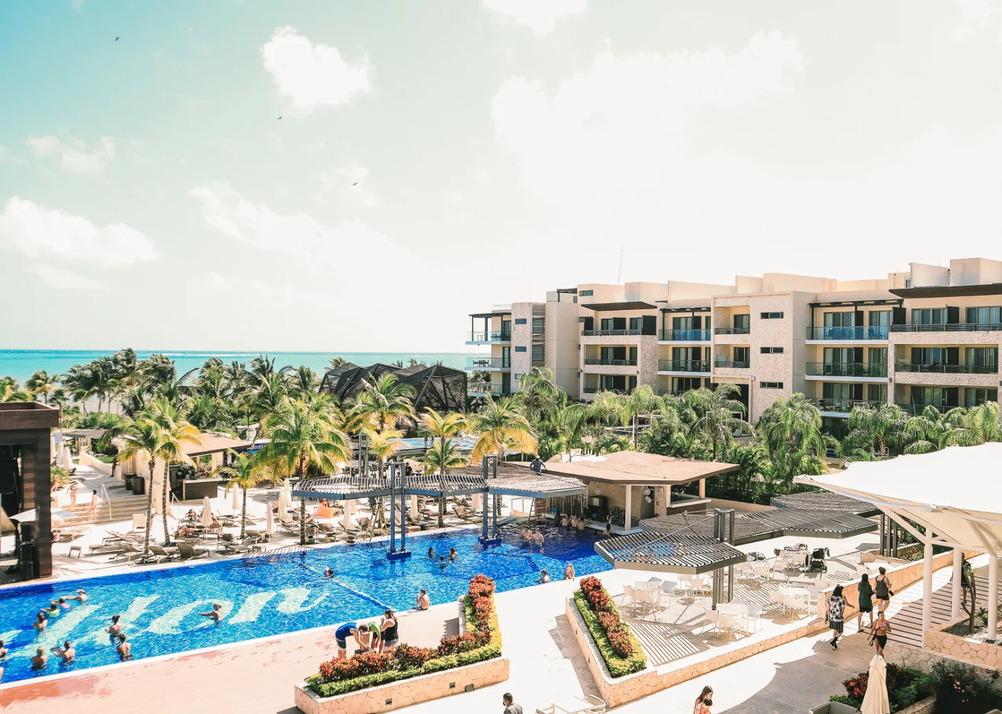 HIDEAWAY AT ROYALTON CANCUN MAIN POOL