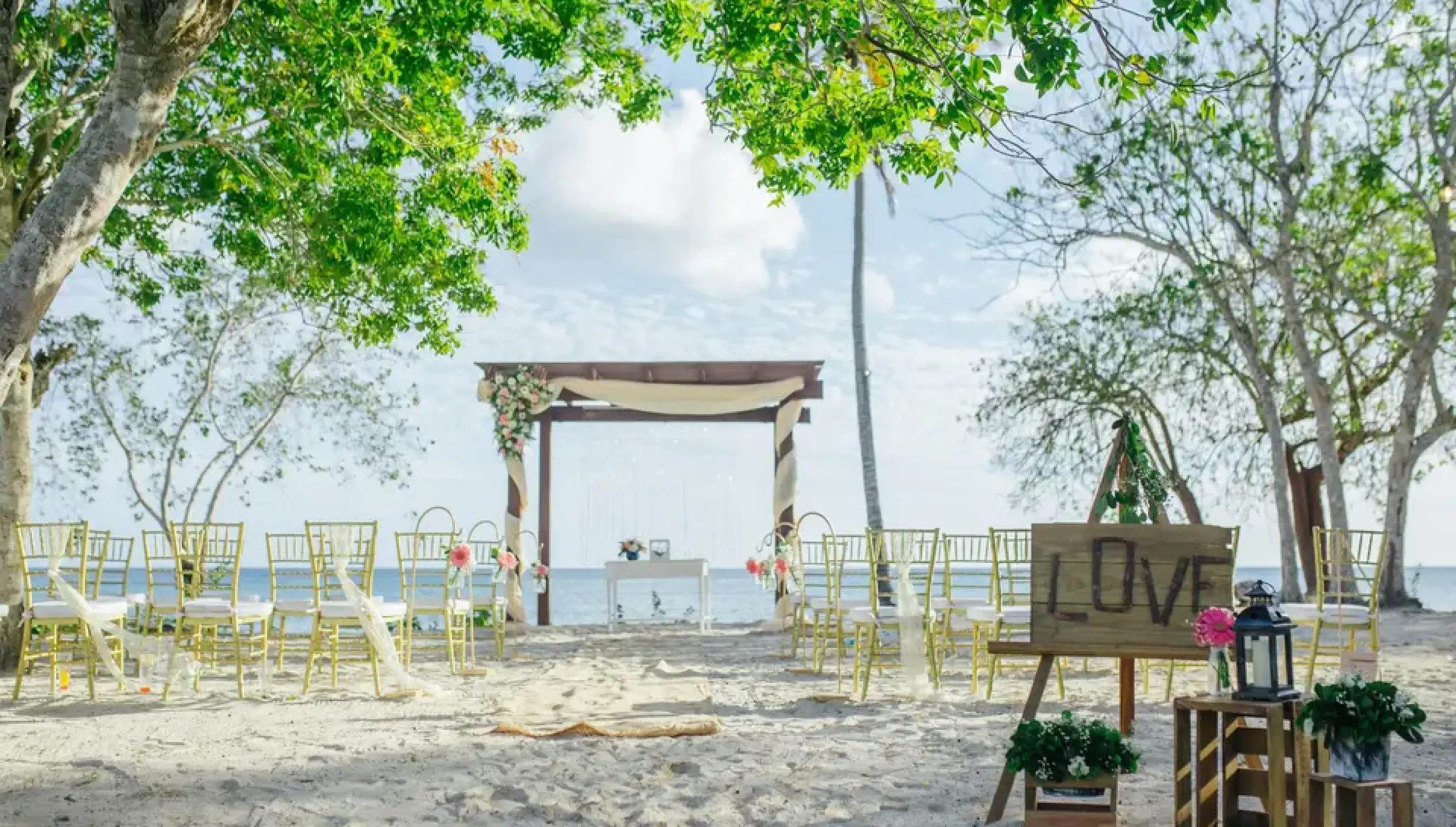 beach gazebo venue at Secrets La Romana