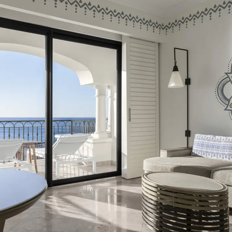 AltaMar guest room at Hilton Los Cabos with ocean view balcony, Cabo San Lucas