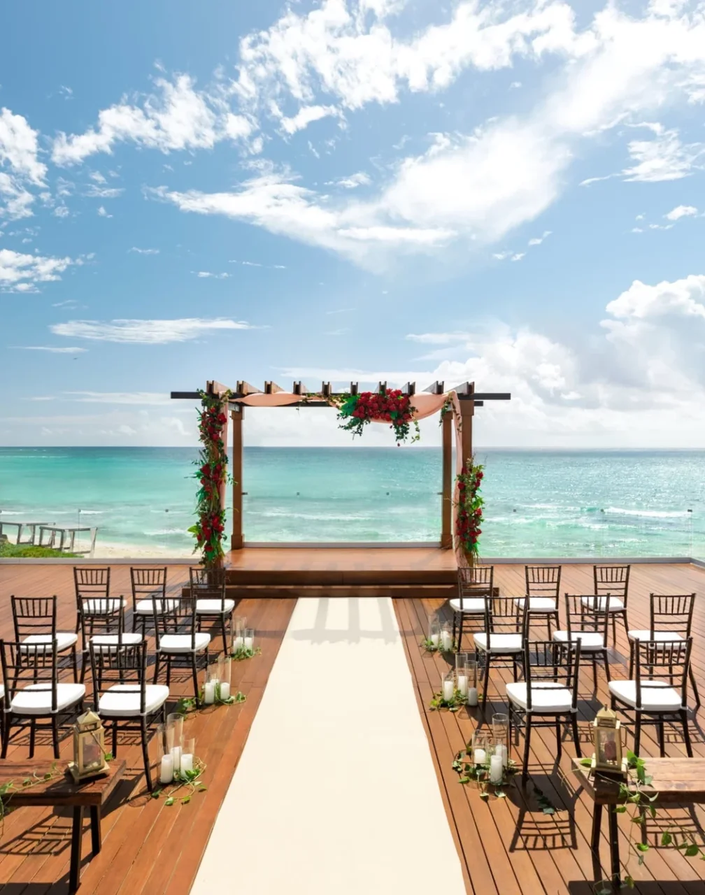 HILTON PLAYA DEL CARMEN INFINITY DECK