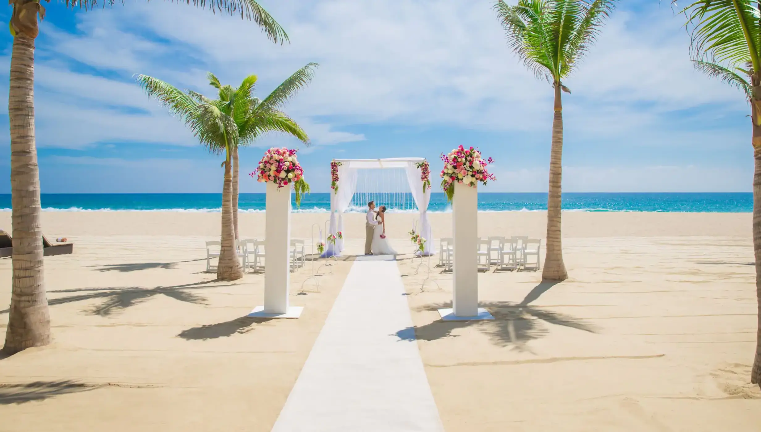 Couple at Hyatt Ziva Los Cabos Beach venue