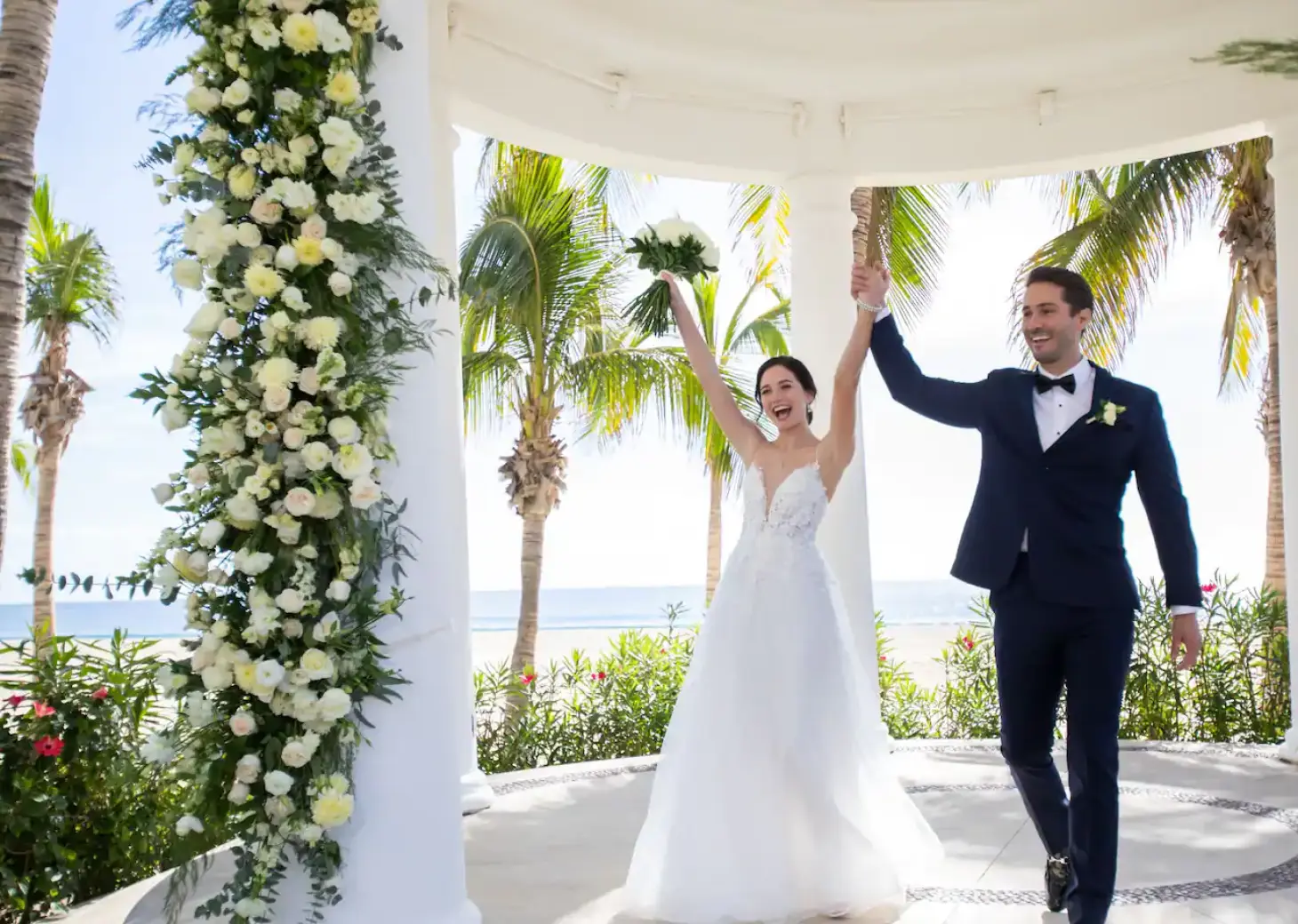 Couple at Hyatt Los Cabos wedding gazebo venue