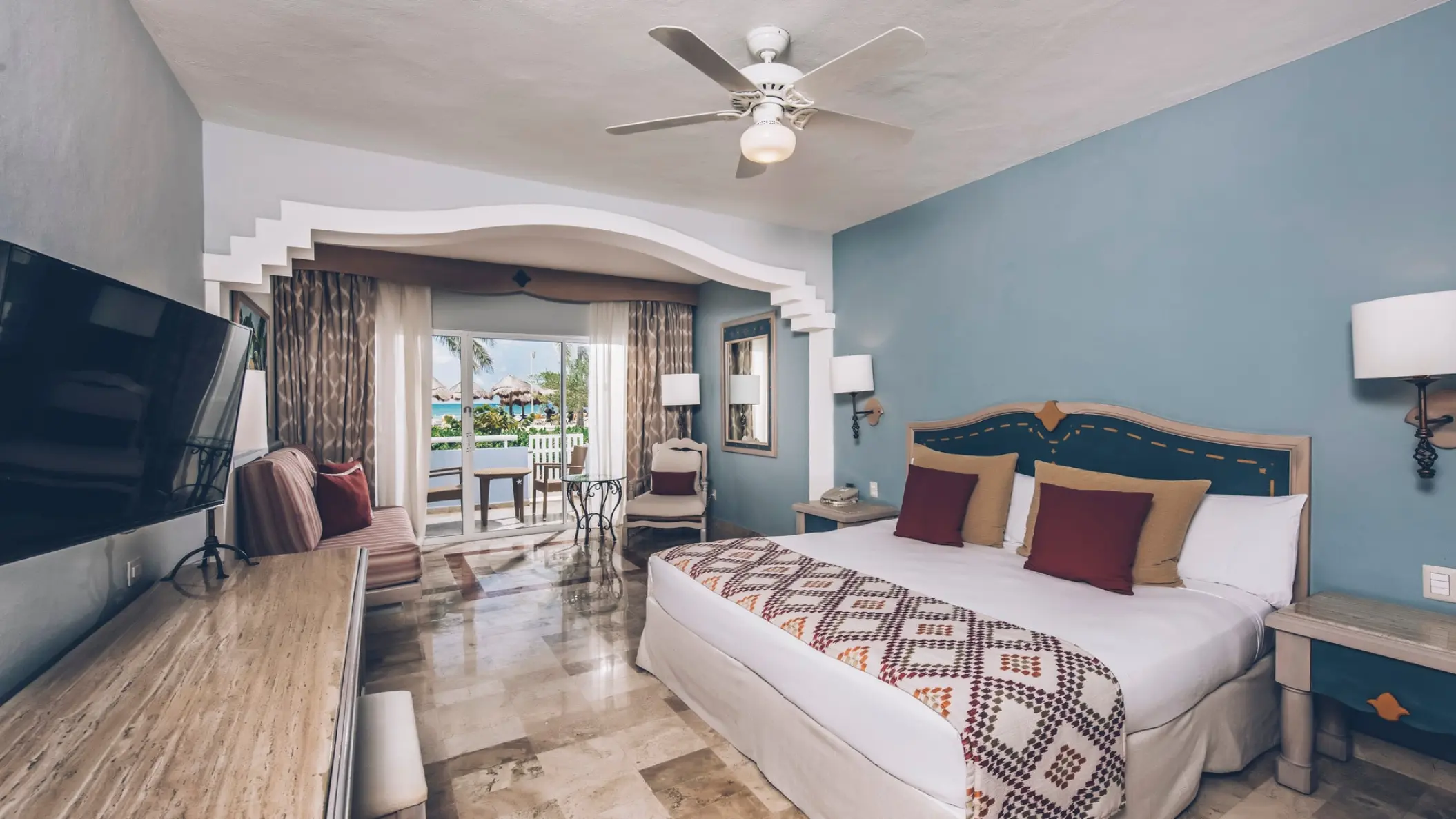 Iberostar Paraiso Del Mar suite with king bed and private balcony, Riviera Maya
