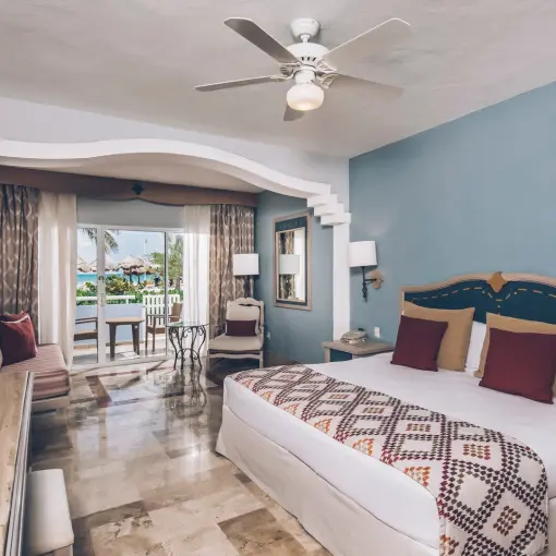 Iberostar Paraiso Del Mar suite with king bed and private balcony, Riviera Maya
