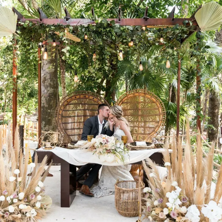 Jungle wedding reception for a couple at Iberostar Waves Tucan, Playa Del Carmen