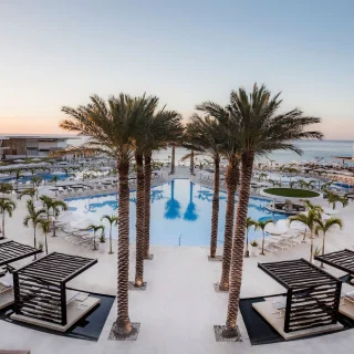 Main pool at Le Blanc Spa Resort Los Cabos