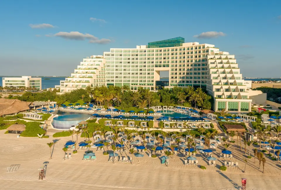Overview of Live Aqua Resorts and residence club