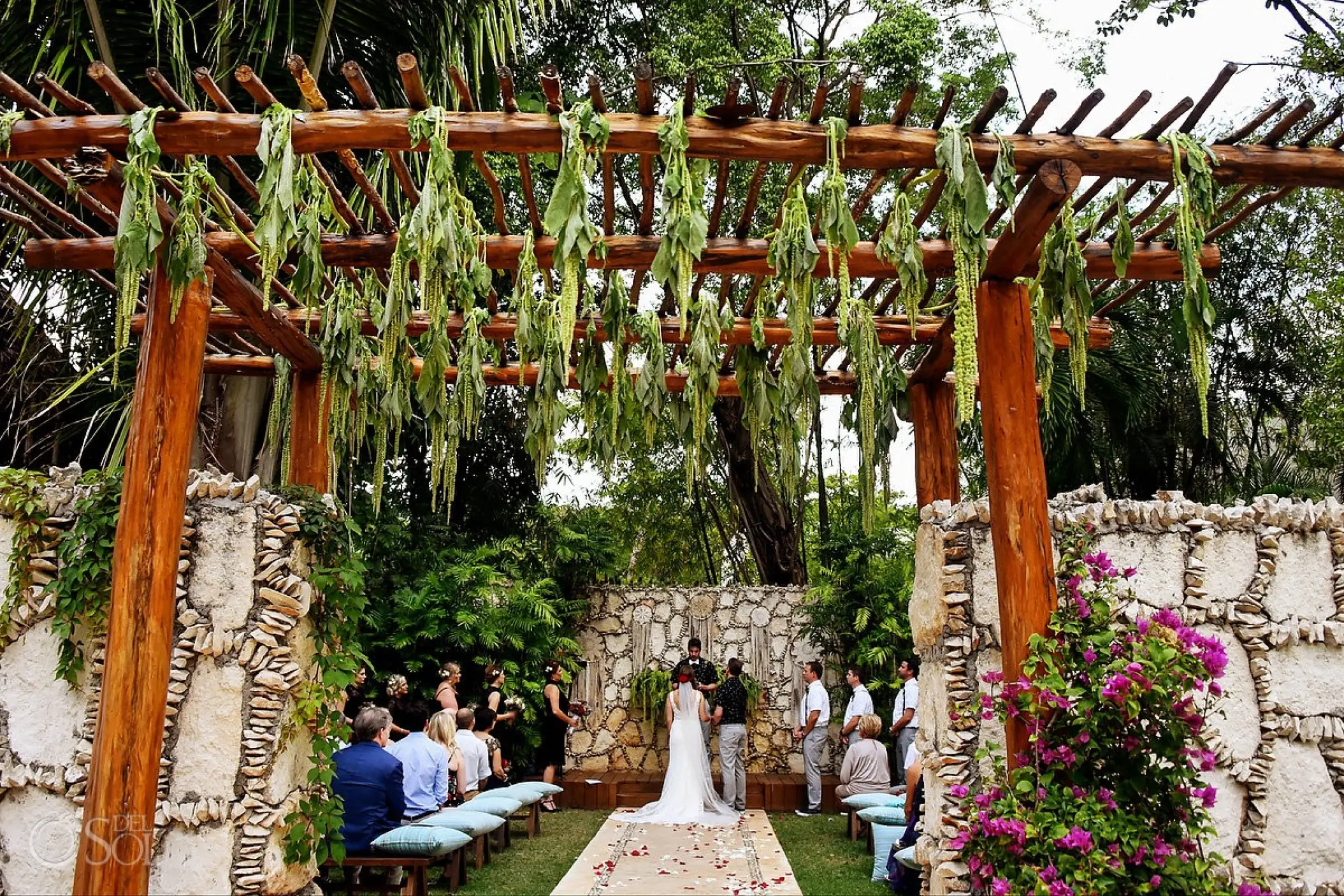 Garden wedding ceremony at Mahekal Beach Resort, Playa Del Carmen