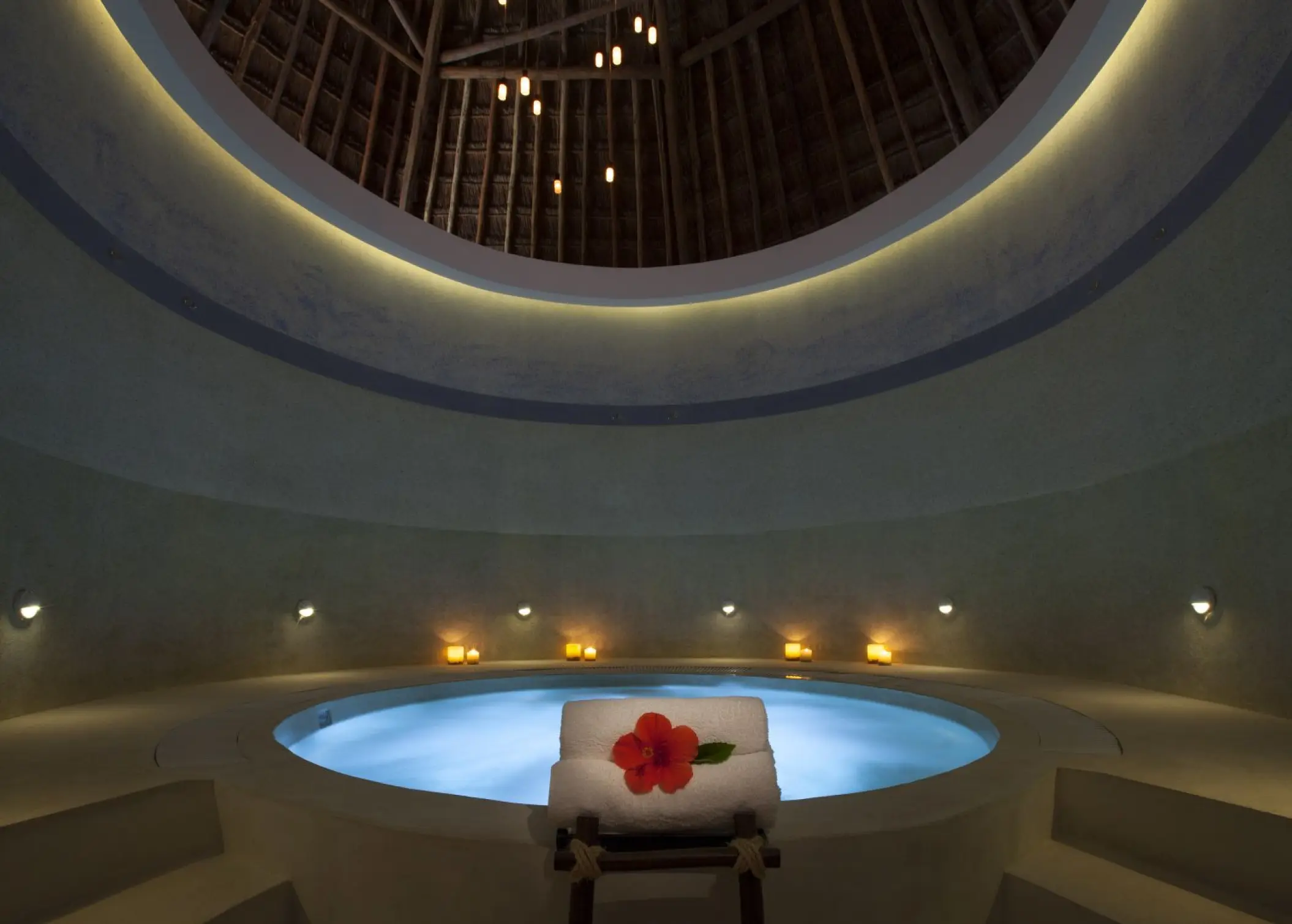 Spa pool at Mahekal Beach Resort