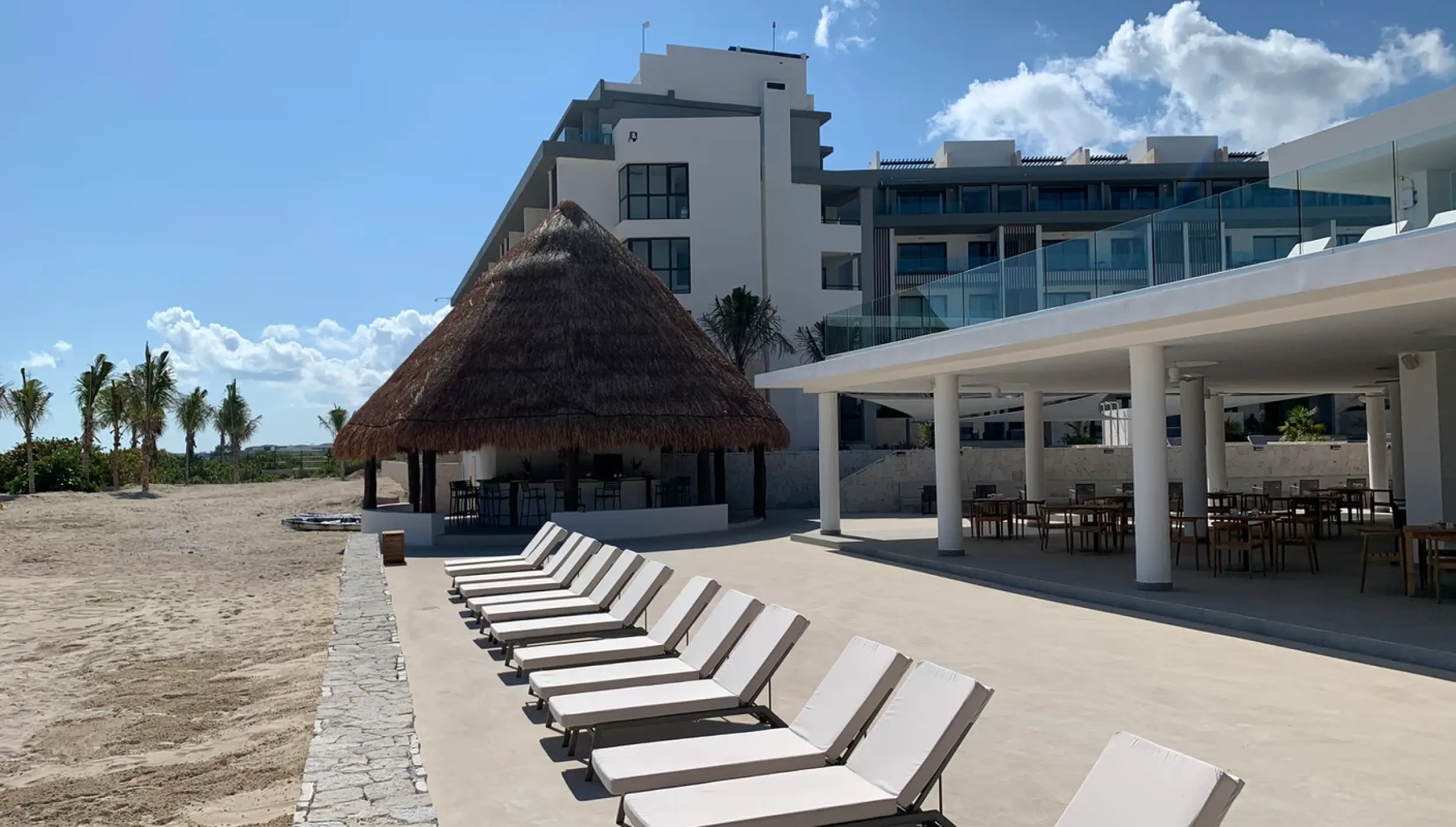 Beach Bar wedding venue at Majestic Costa Mujeres