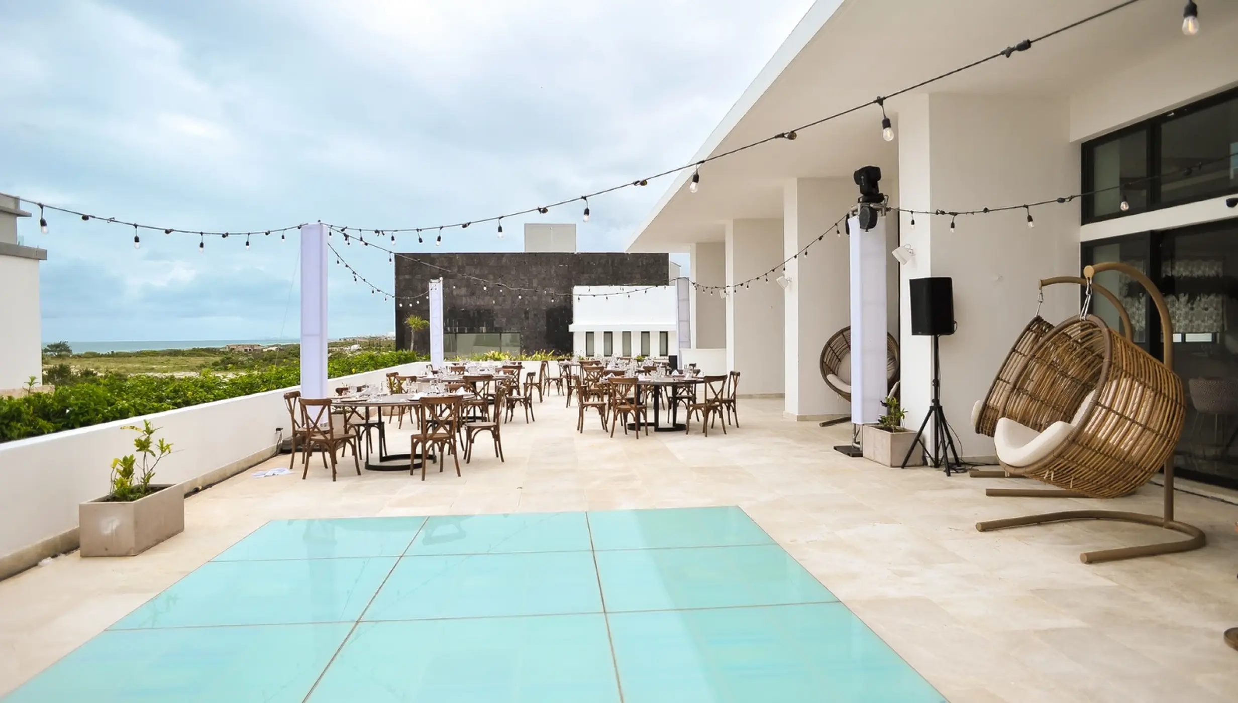 Dinner reception decor in Piano Bar Terrace at Majestic Elegance Costa Mujeres