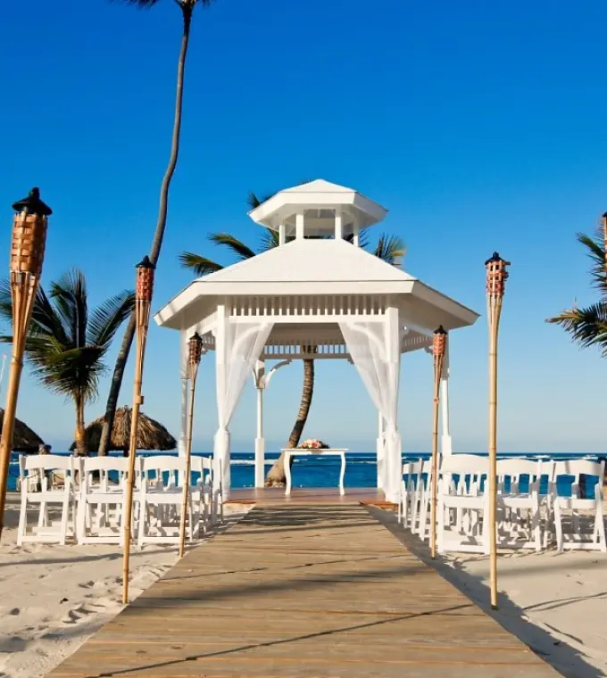 Beachfront wedding ceremony gazebo at Majestic Mirage, Punta Cana