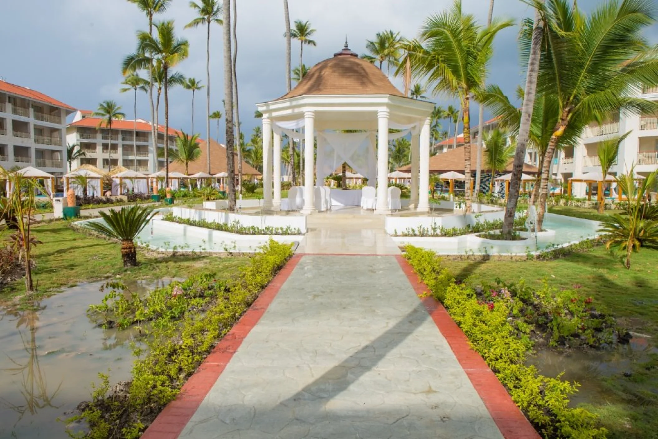 Ceremony decor on the garden gazebo at Majestic Mirage Punta Cana