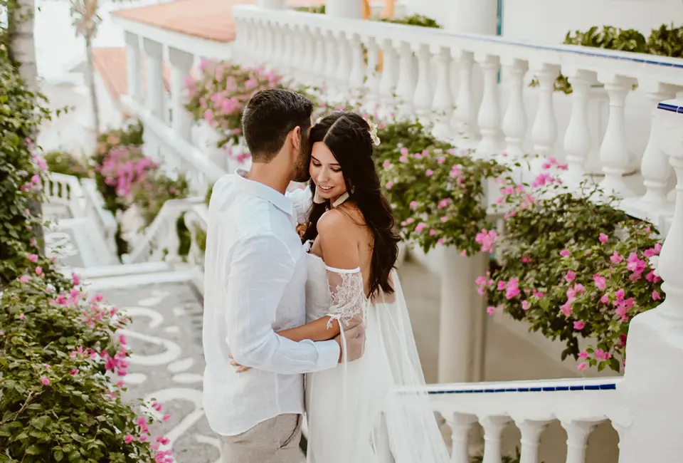 Wedding couple at Mar del Cabo by Velas.