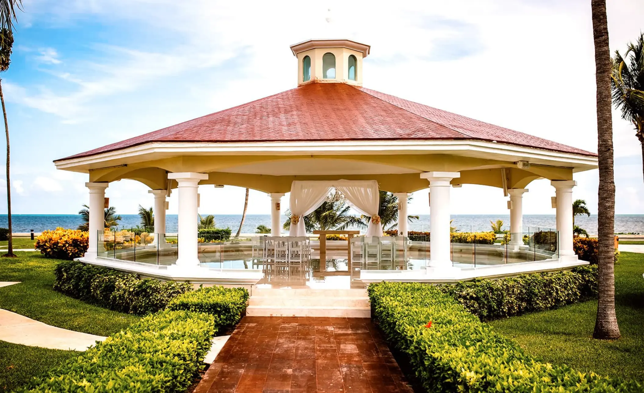 Bugambilias gazebo wedding ceremony setup at Moon Palace Cancun
