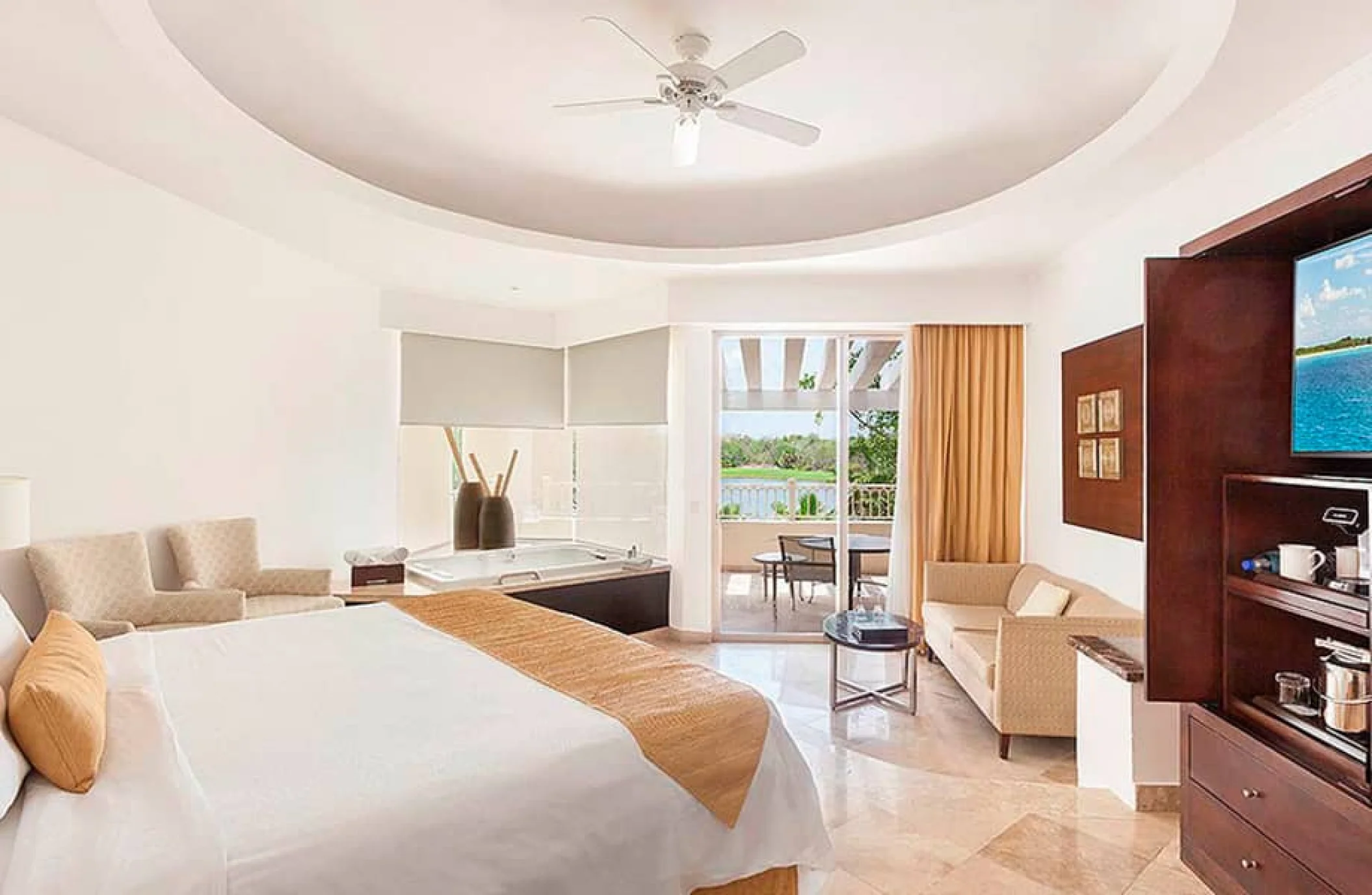 Moon Palace Resort Cancun bedroom with king