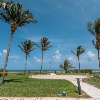 Meditation garden wedding venue at Moon Palace Resort Cancunb