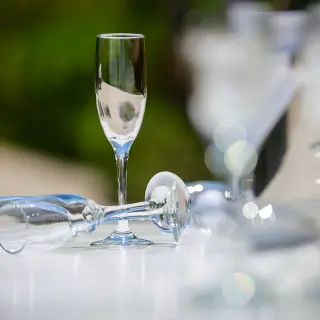 Champagne flutes on a wedding reception table at H10 Ocean Coral & Turquesa, Riviera Maya