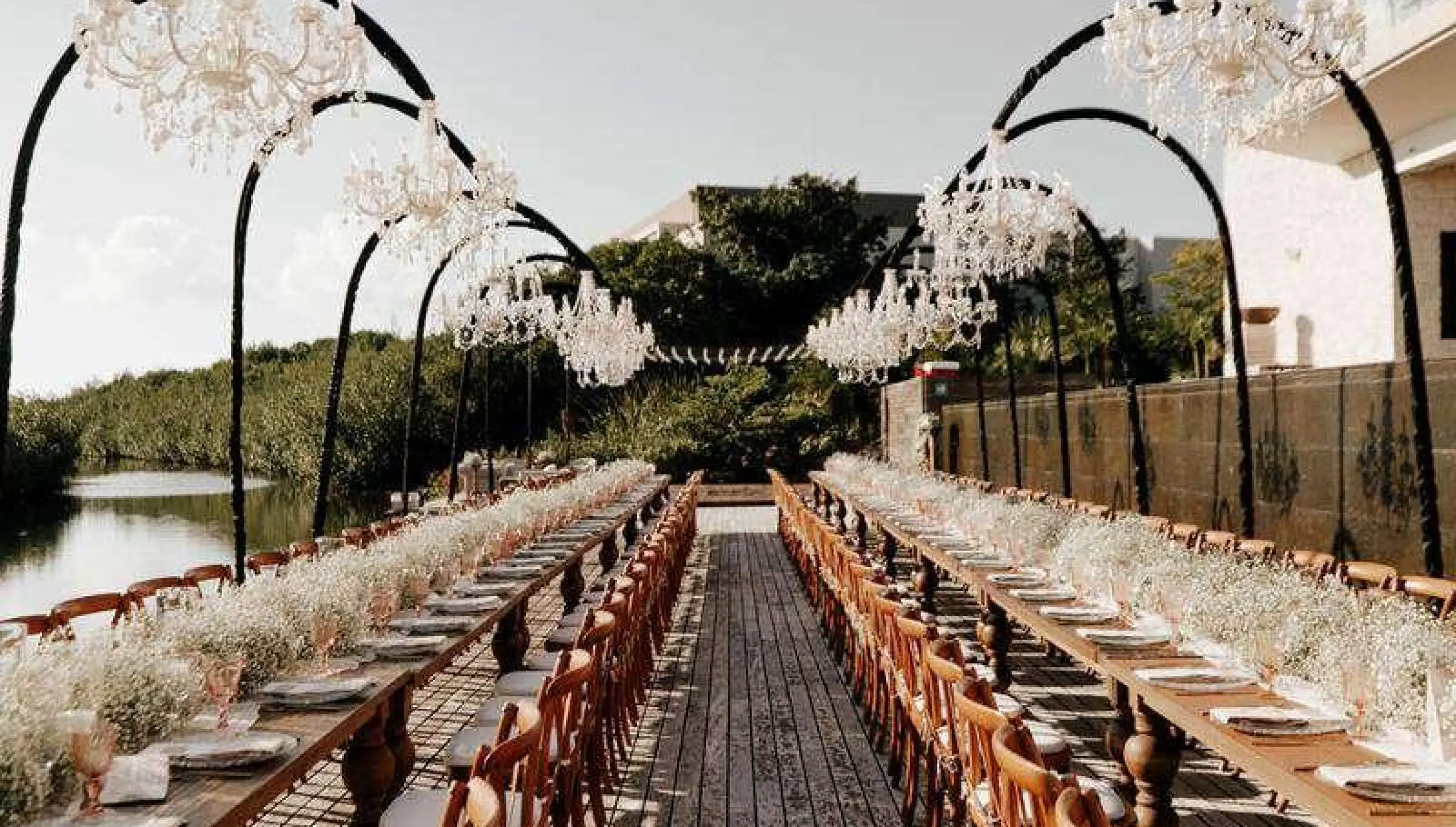 Outdoor wedding reception on the Terra Nostra terrace at Nizuc Resort, Cancun
