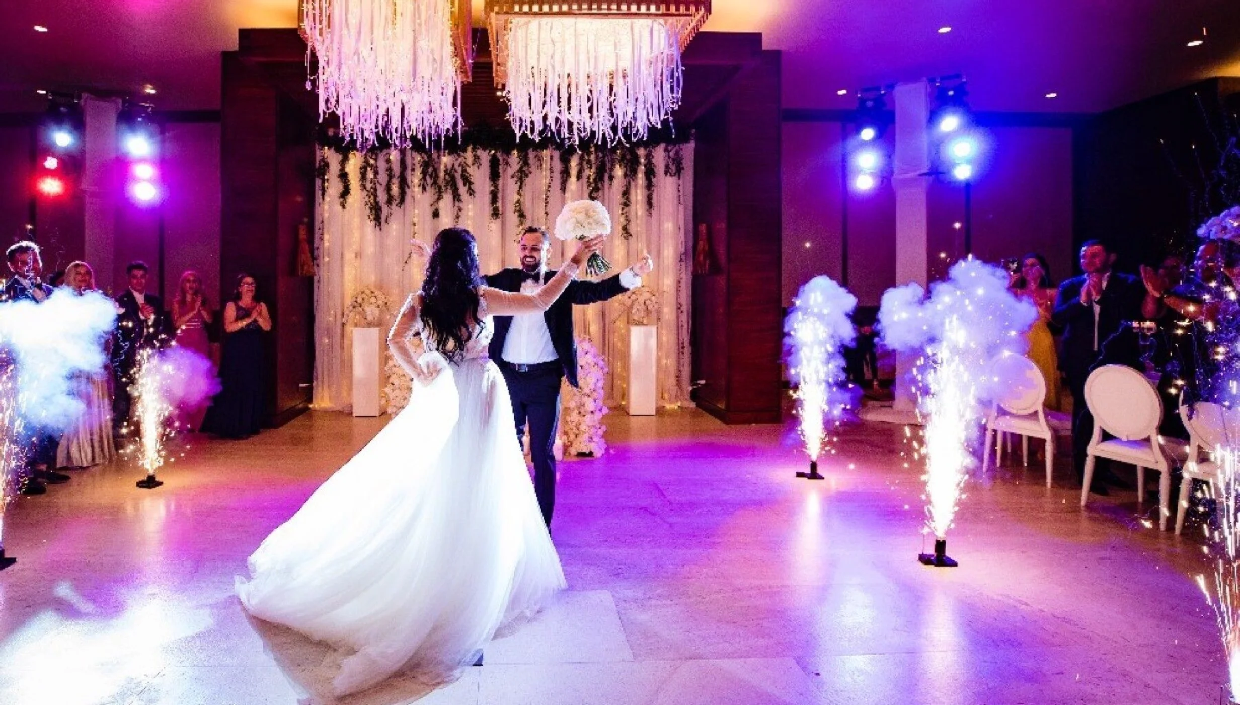 Couple dancing on the ballroom at Nobu Los cabos