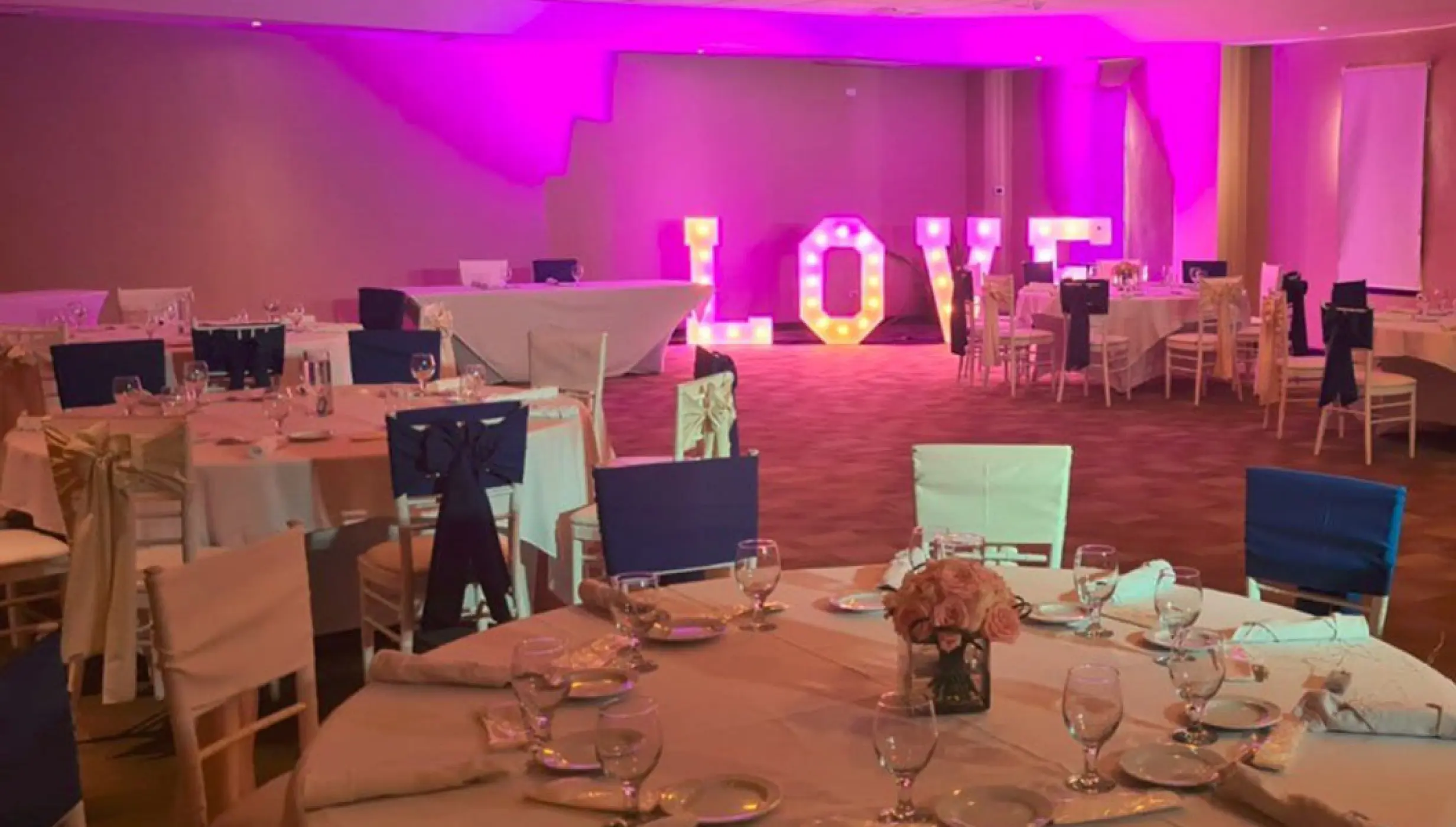 Ocean Coral and Turquesa Hotel Convention Center Wedding reception setup