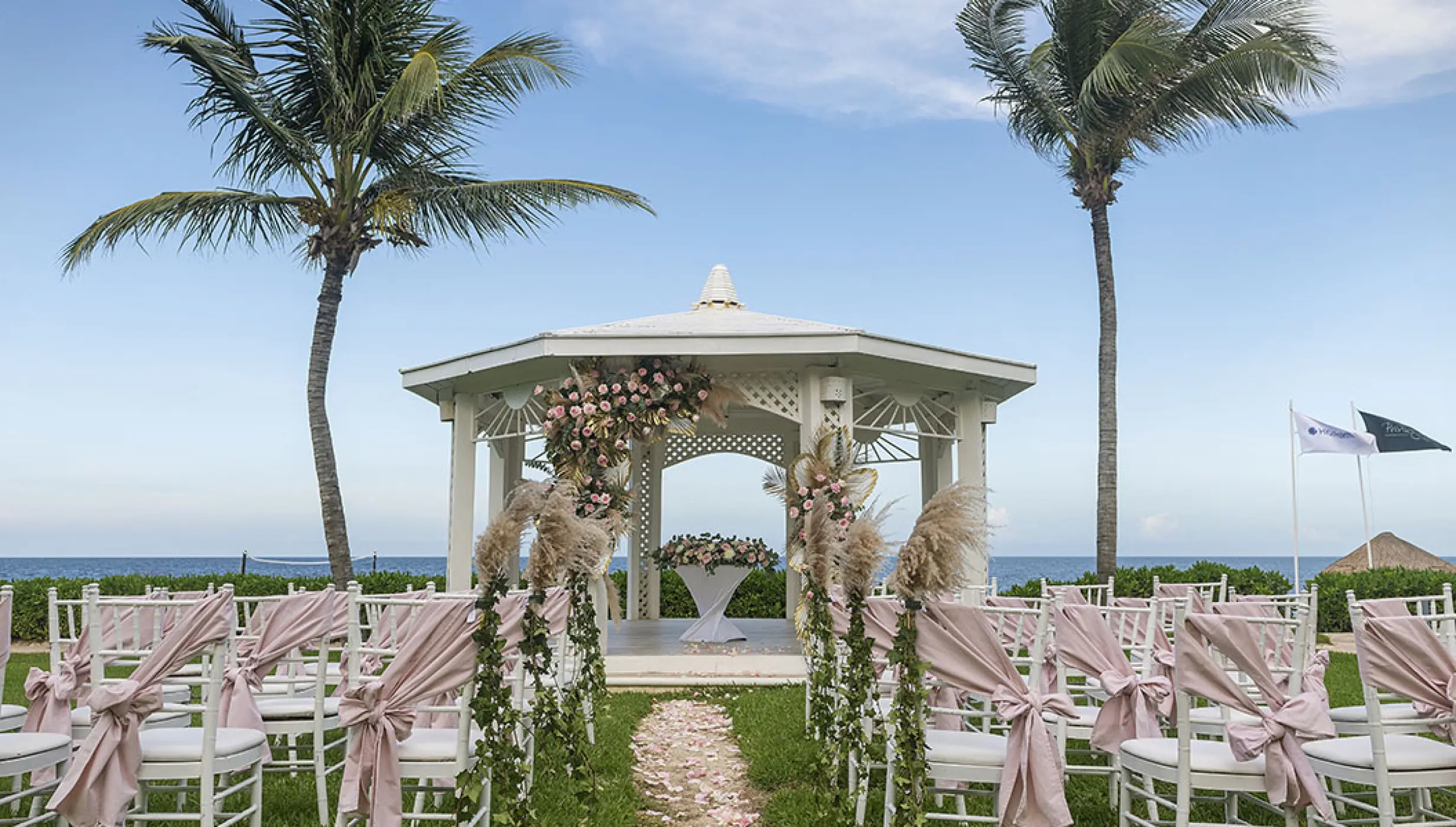 Garden Gazebo Wedding venue at Ocean Coral Turquesa Resort by H10