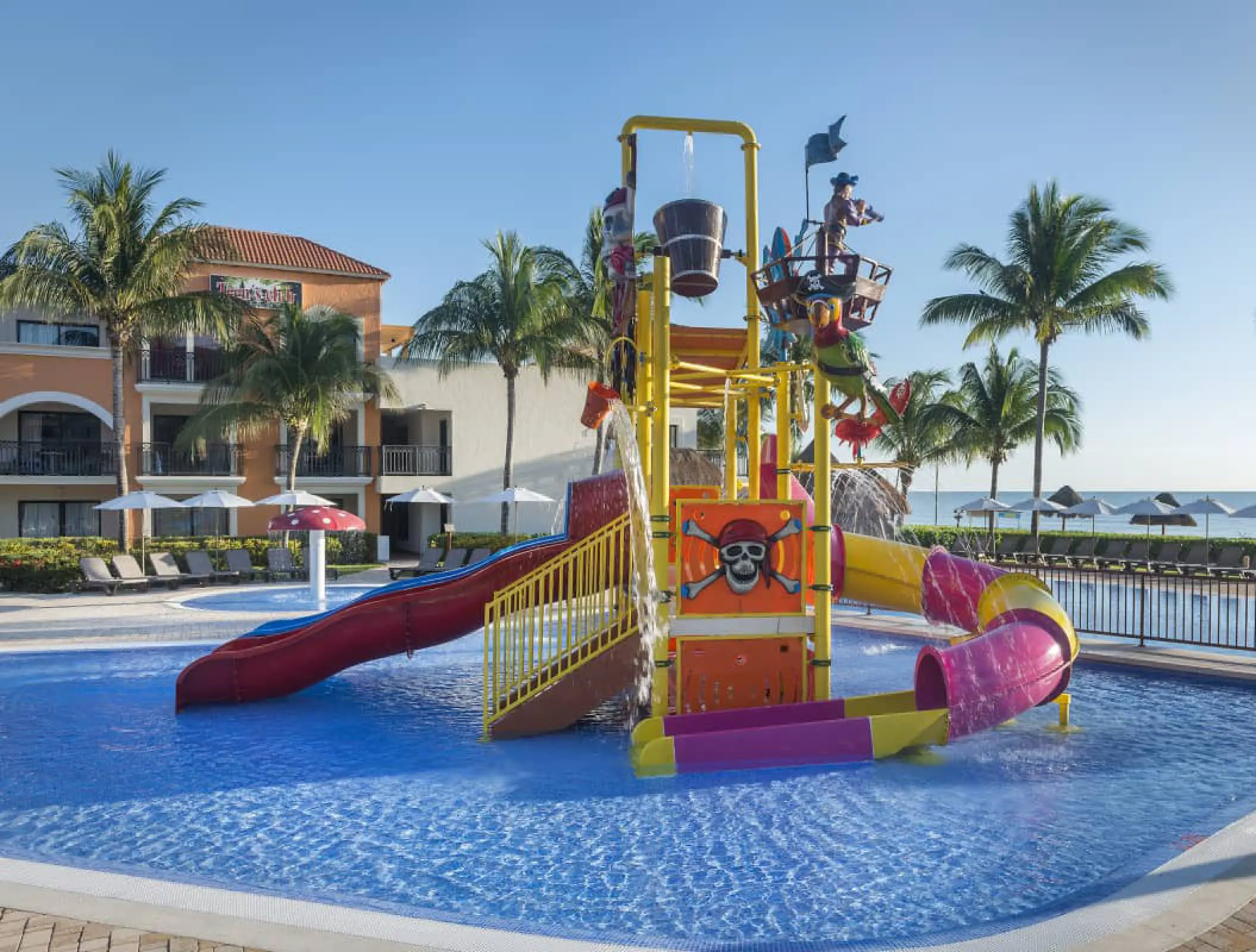 H10 Ocean Coral & Turquesa kids water park with slides and pirate theme, Riviera Maya