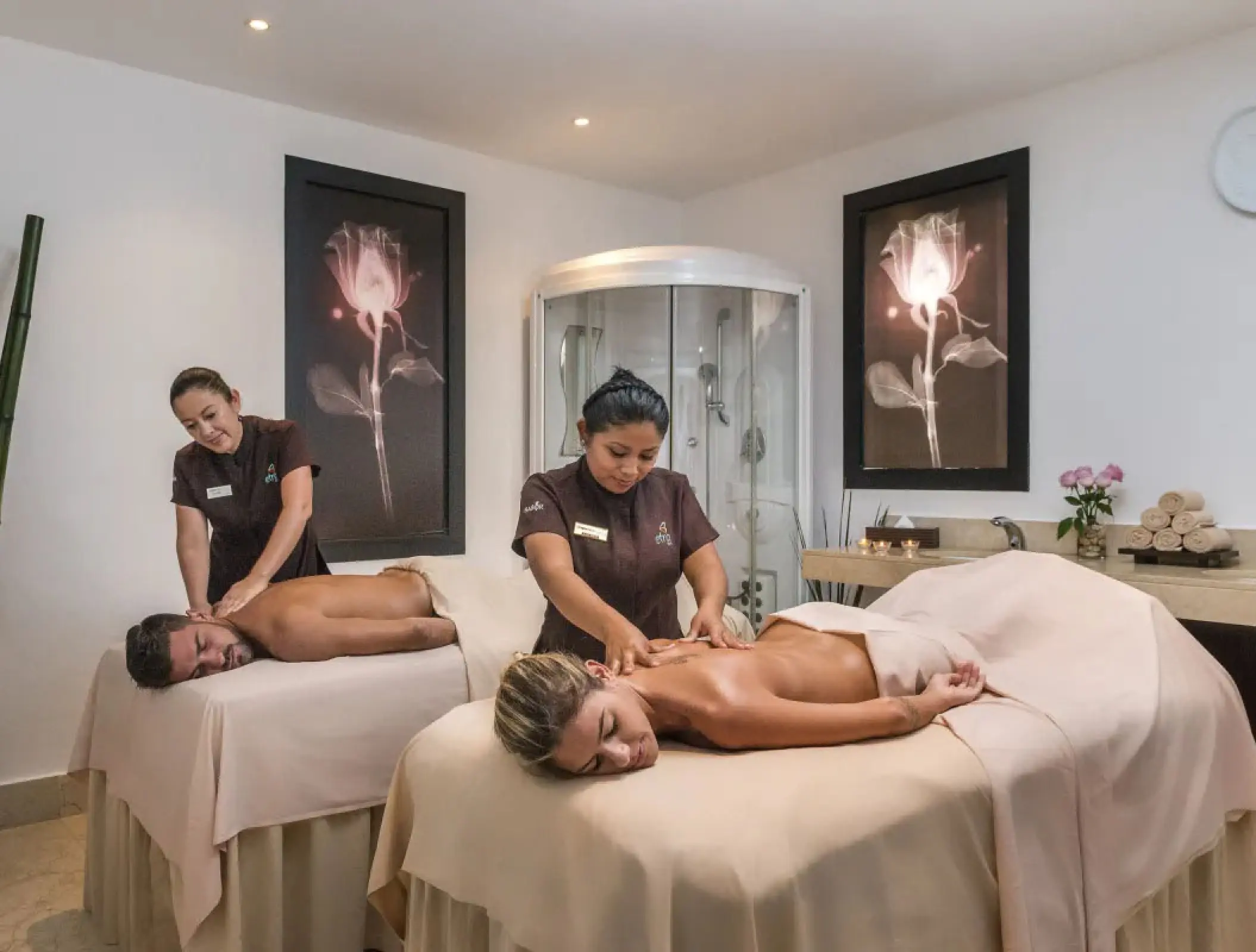 Couples massage at Ocean Coral & Turquesa spa, Riviera Maya
