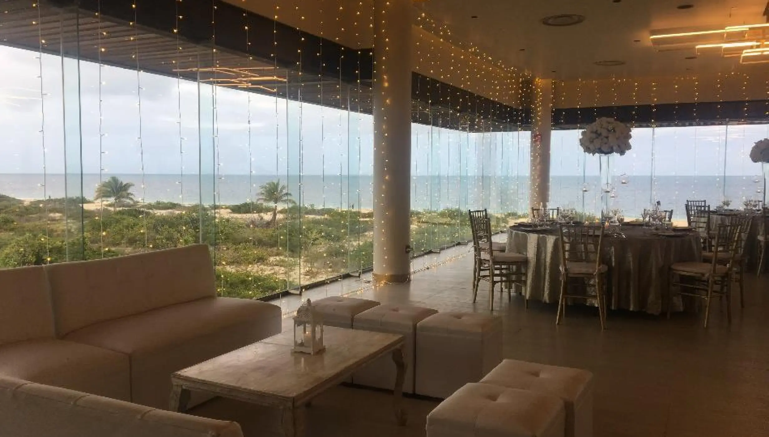 Dinner reception in Poseidon Terrace at Grand Palladium Costa Mujeres