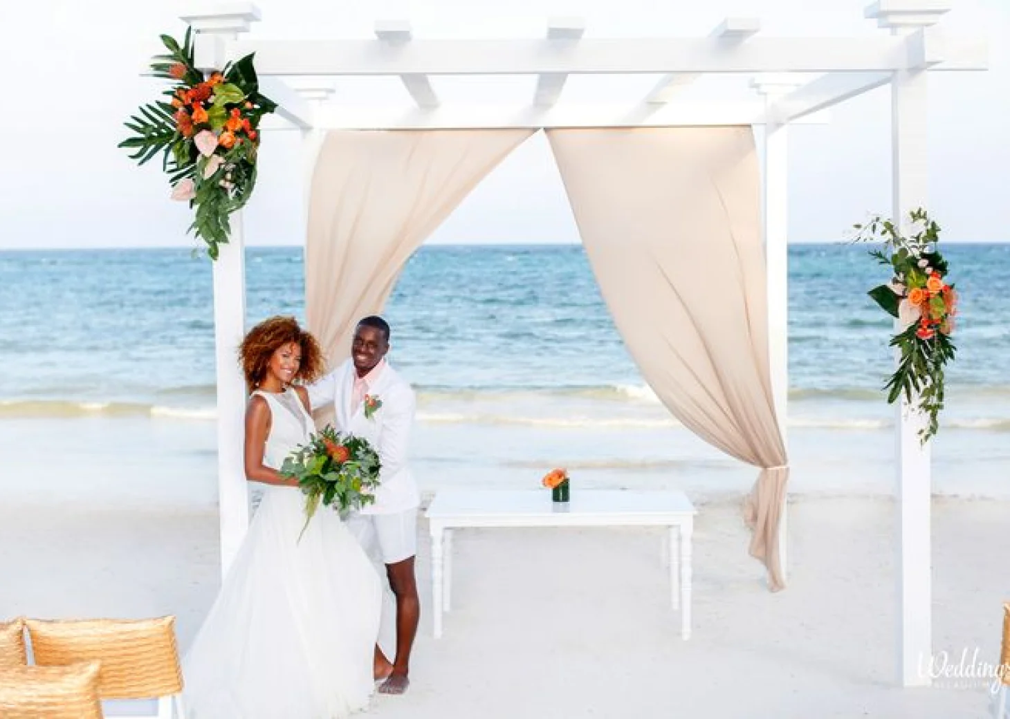 Grand palladium wedding couple