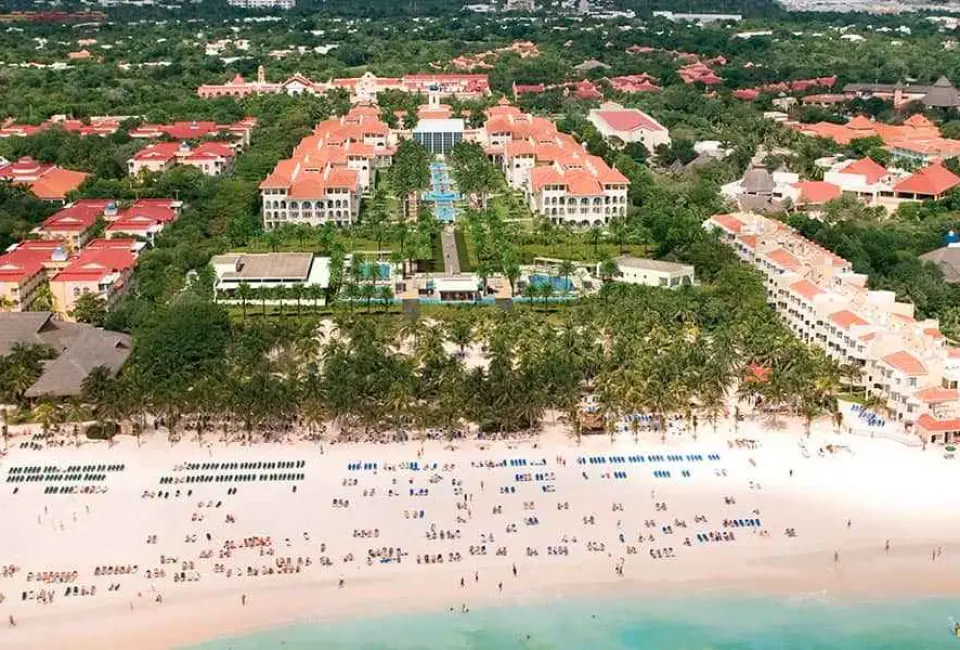 Riu palace mexico overview aerial
