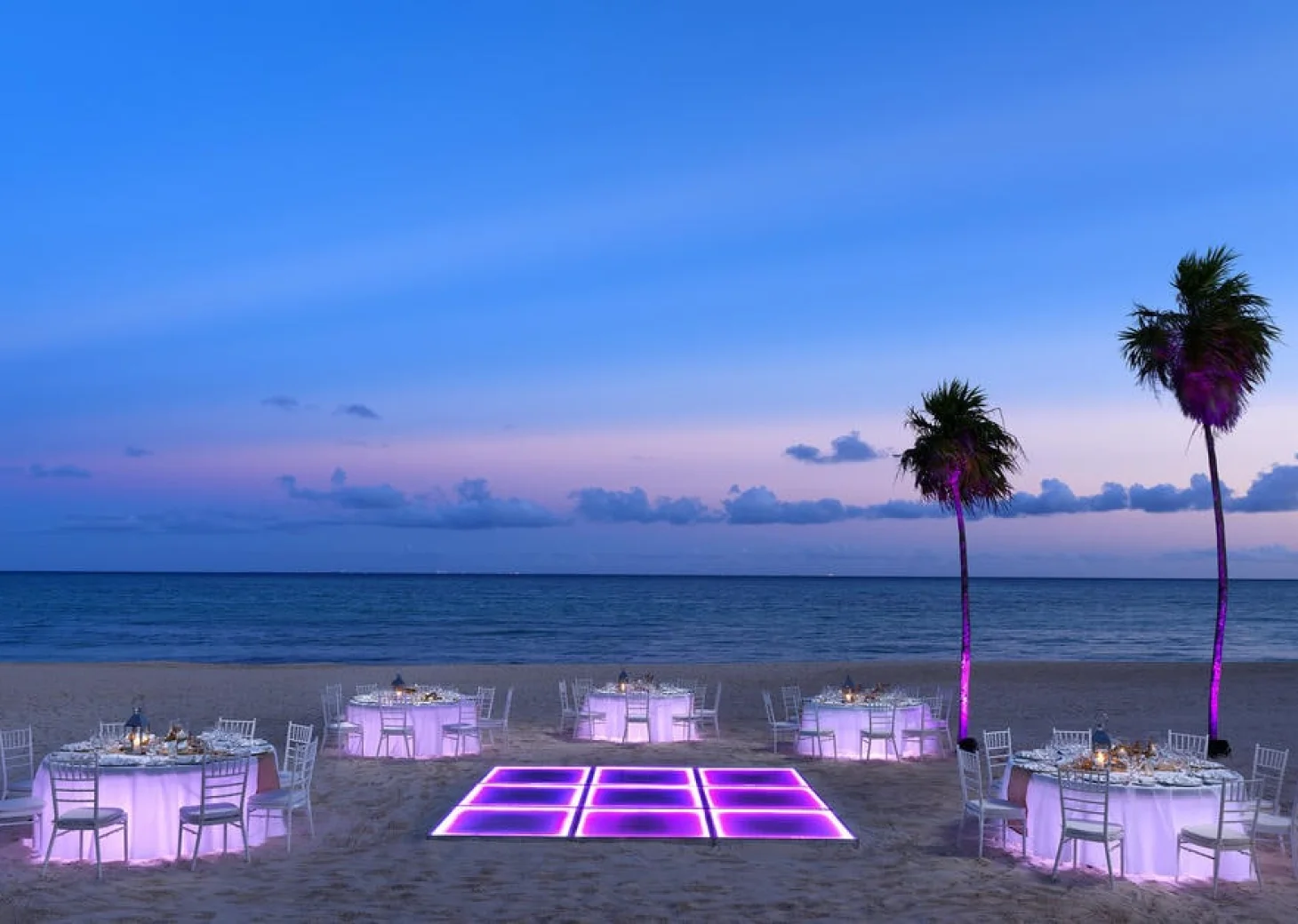 Paradisus La Perla beach wedding reception setup
