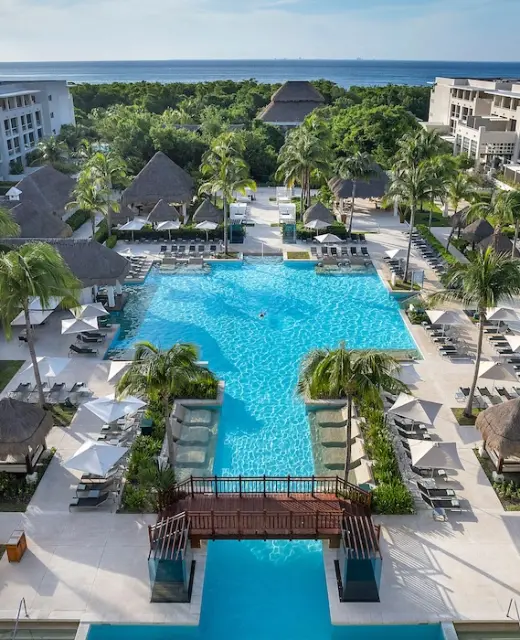 Paradisus Playa del Carmen Overview