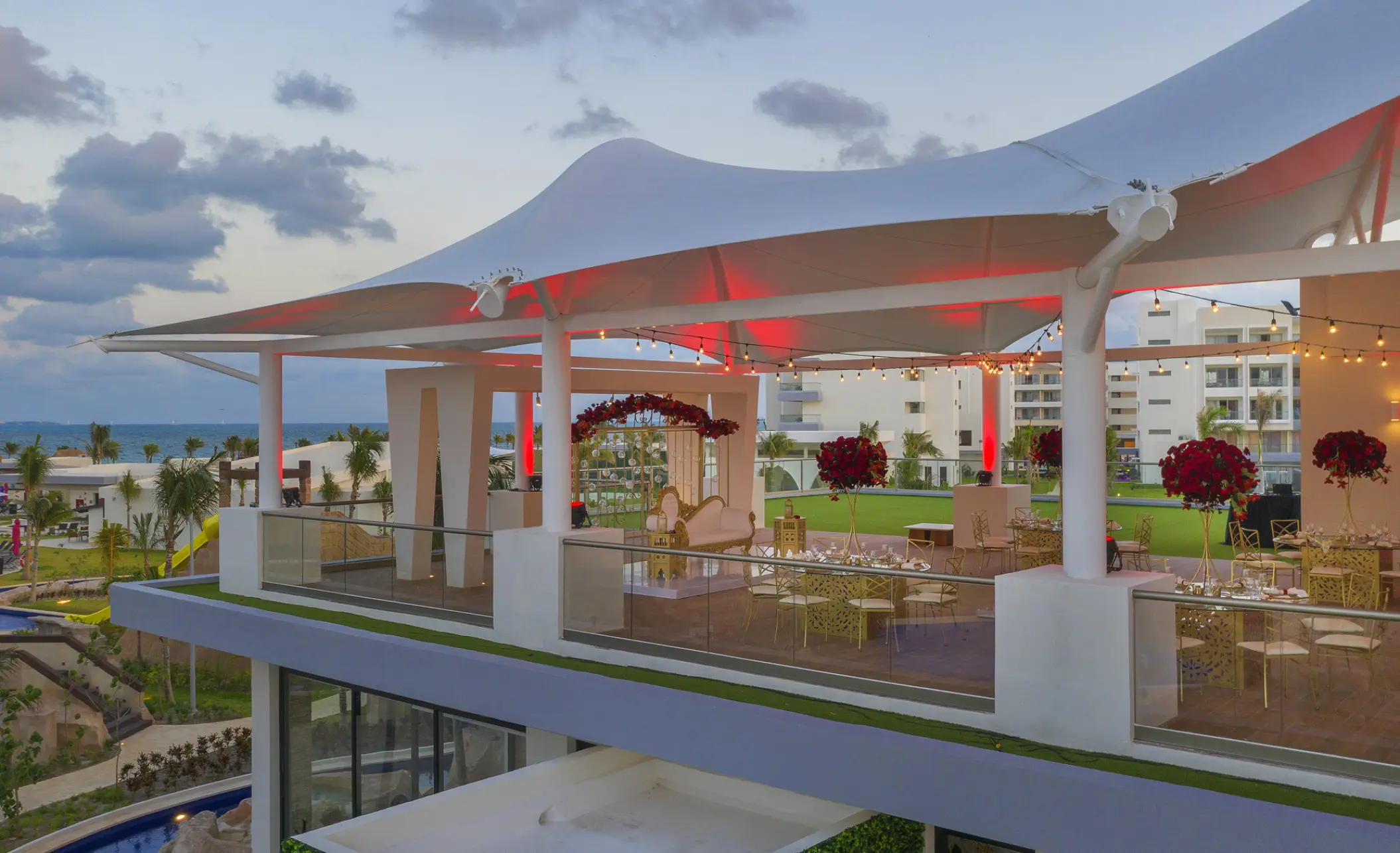 Sky deck wedding reception venue at Planet Hollywood Adult Scene, Cancun