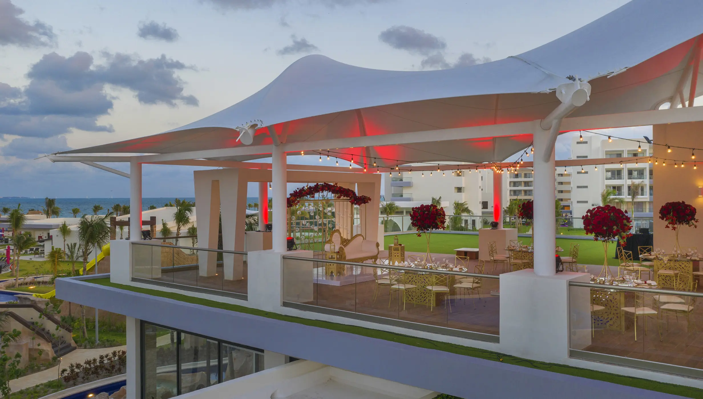 Sky deck wedding reception venue at Planet Hollywood Adult Scene, Cancun