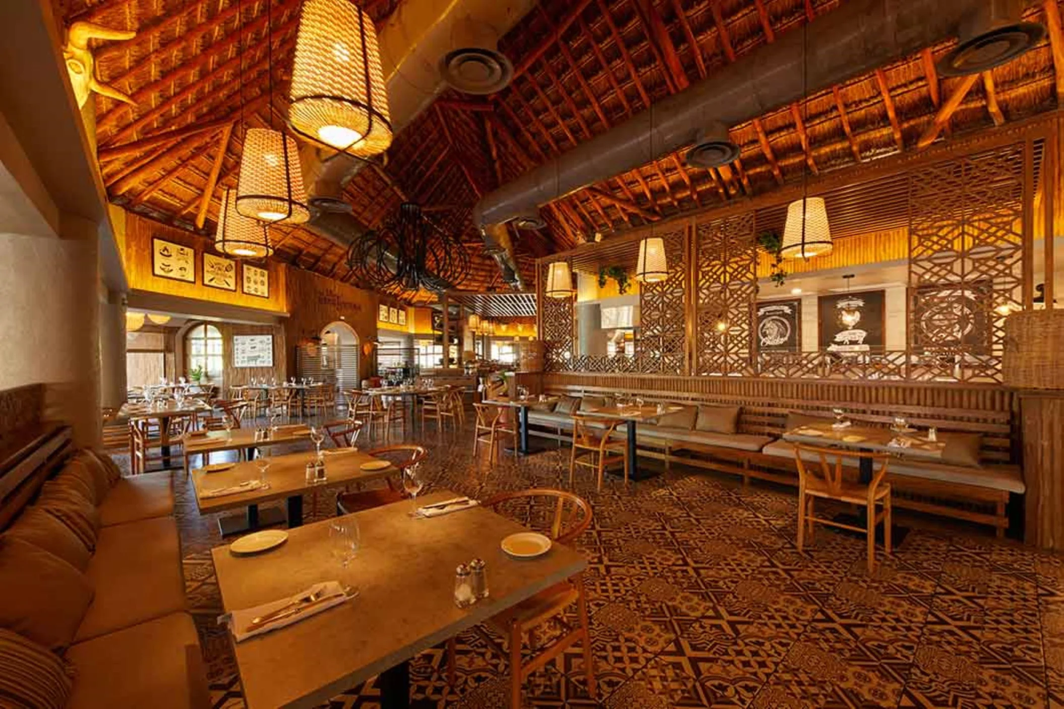 Gran Tortuga restaurant at Bahia Principe