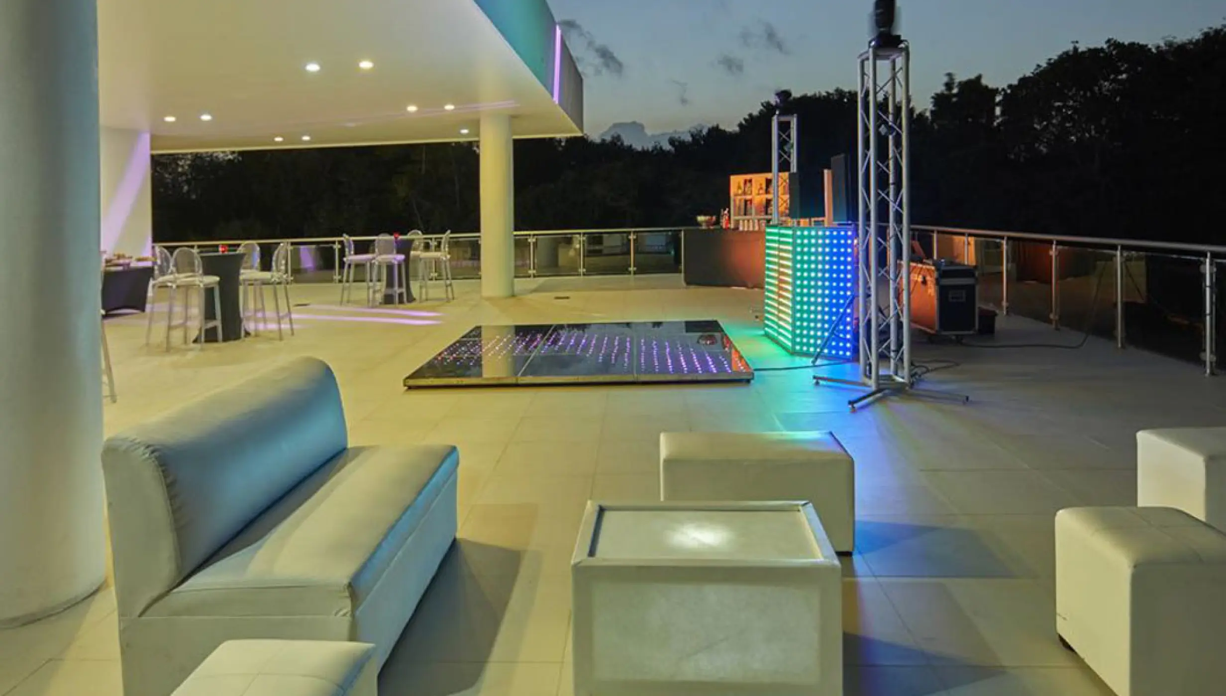 Country club Terrace at Bahia Principe Riviera Maya