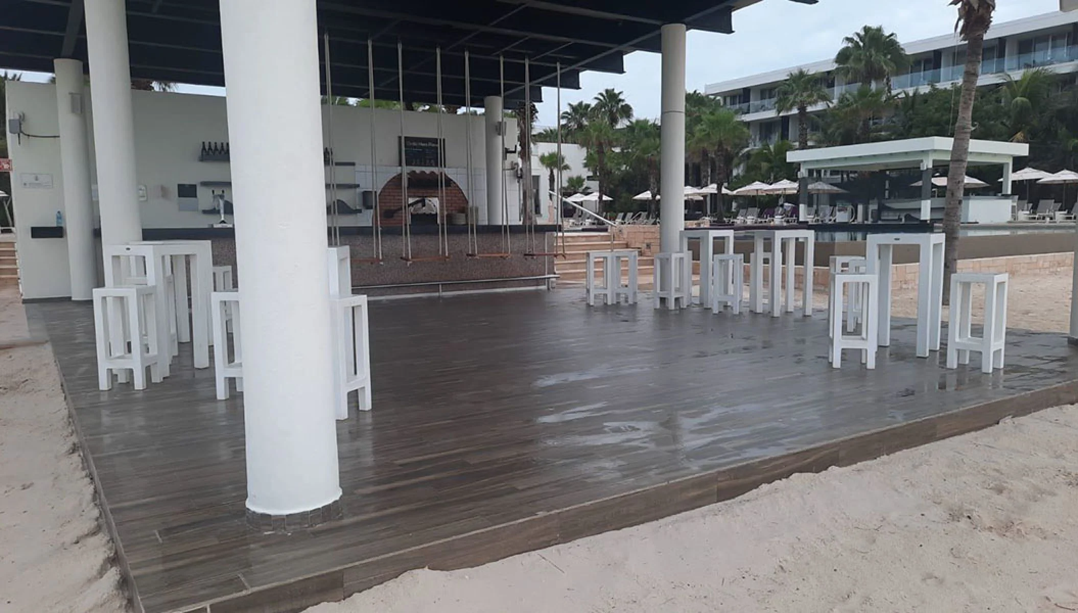 foam bar at breathless riviera cancun