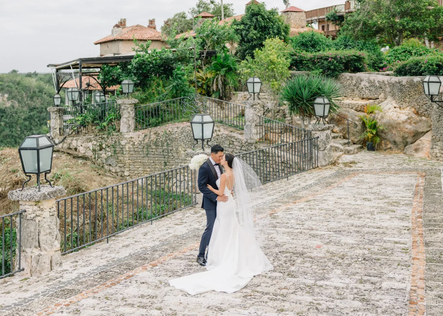 bride and groom at the chavon terrace venue at Casa de Campo