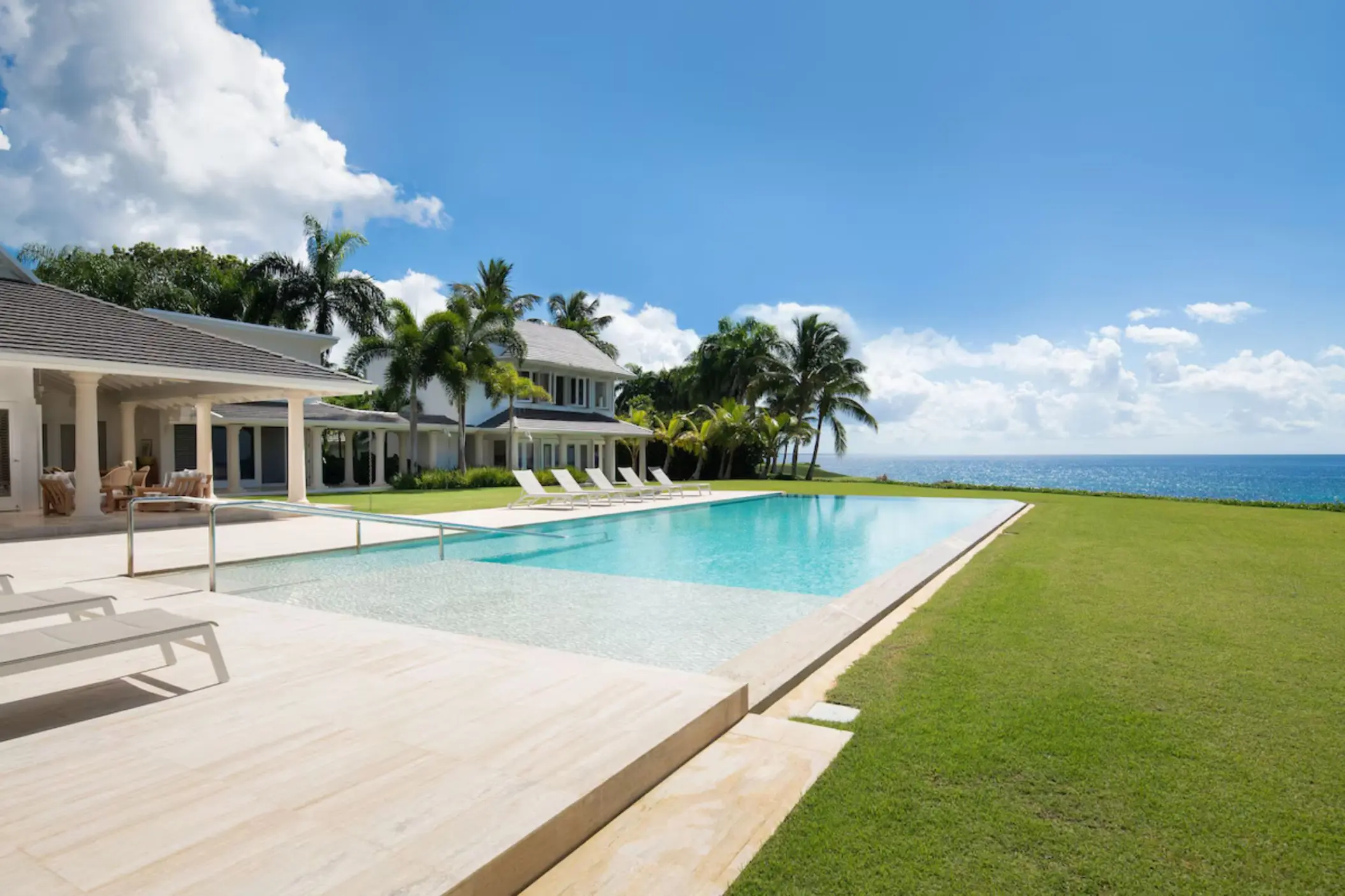 Private villa infinity pool overlooking the ocean at Casa de Campo, La Romana