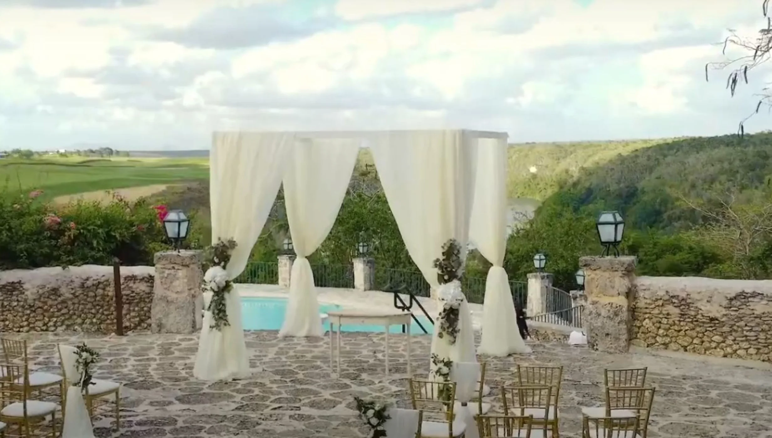 pool terrace at the dye fore venue at Casa de Campo