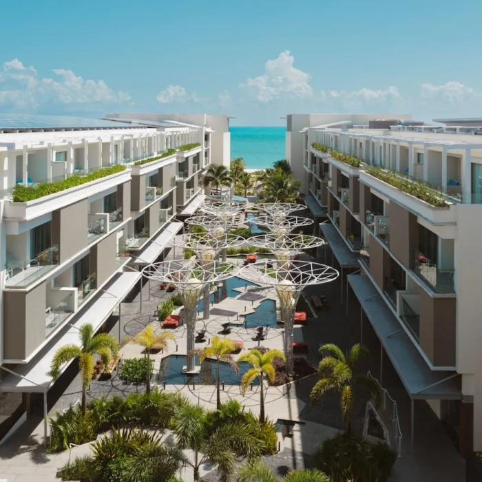5th avenue at Catalonia Grand Costa Mujeres