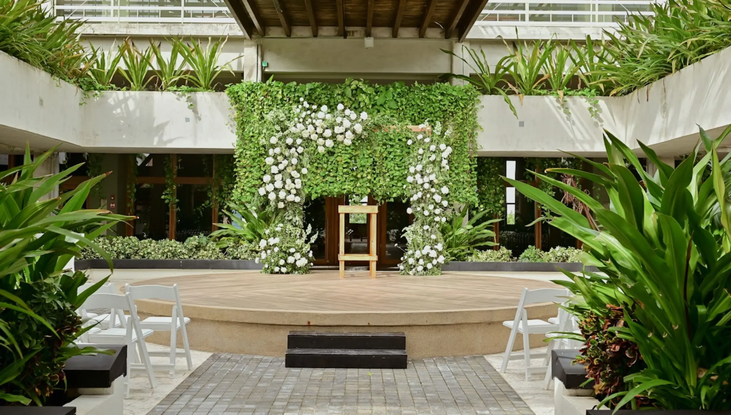 piano bar venue at Catalonia Grand Costa Mujeres