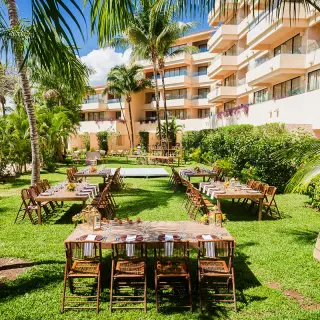 Garden wedding reception setup on the lawn at Dreams Aventuras, Riviera Maya