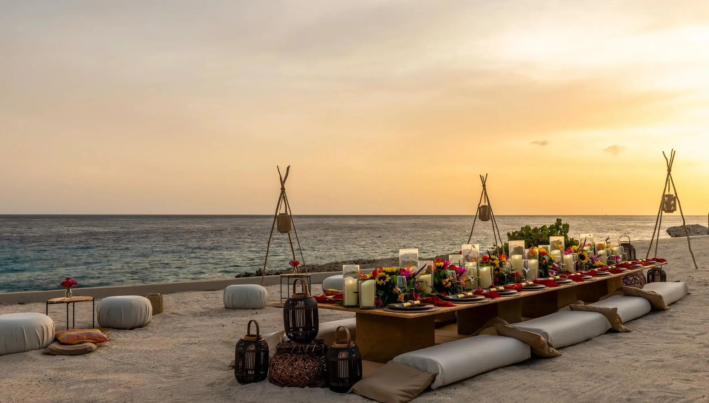 Beachfront wedding reception dinner at Dreams Curacao, Willemstad