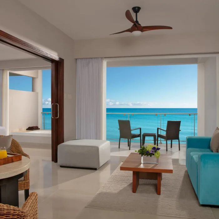 preferred club ocean front suite living area at dreams jade